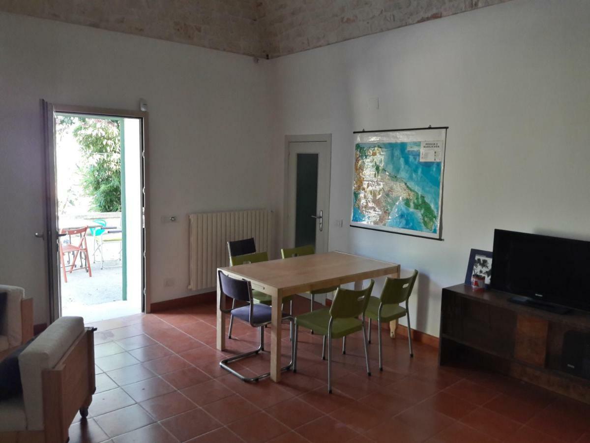 Fra Il Glicine E Il Sambuco Villa Monopoli Exterior foto