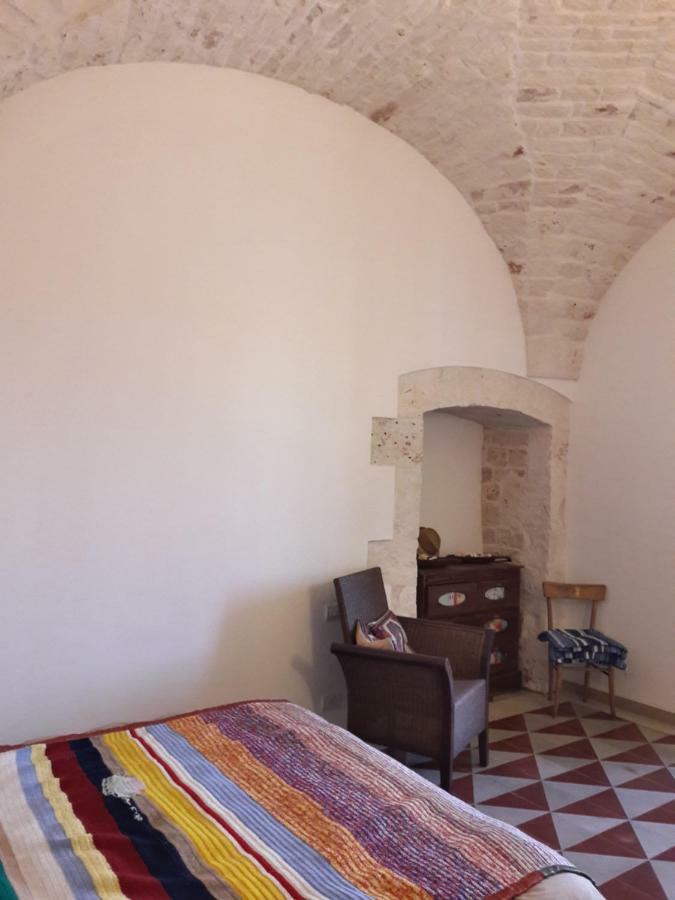 Fra Il Glicine E Il Sambuco Villa Monopoli Exterior foto